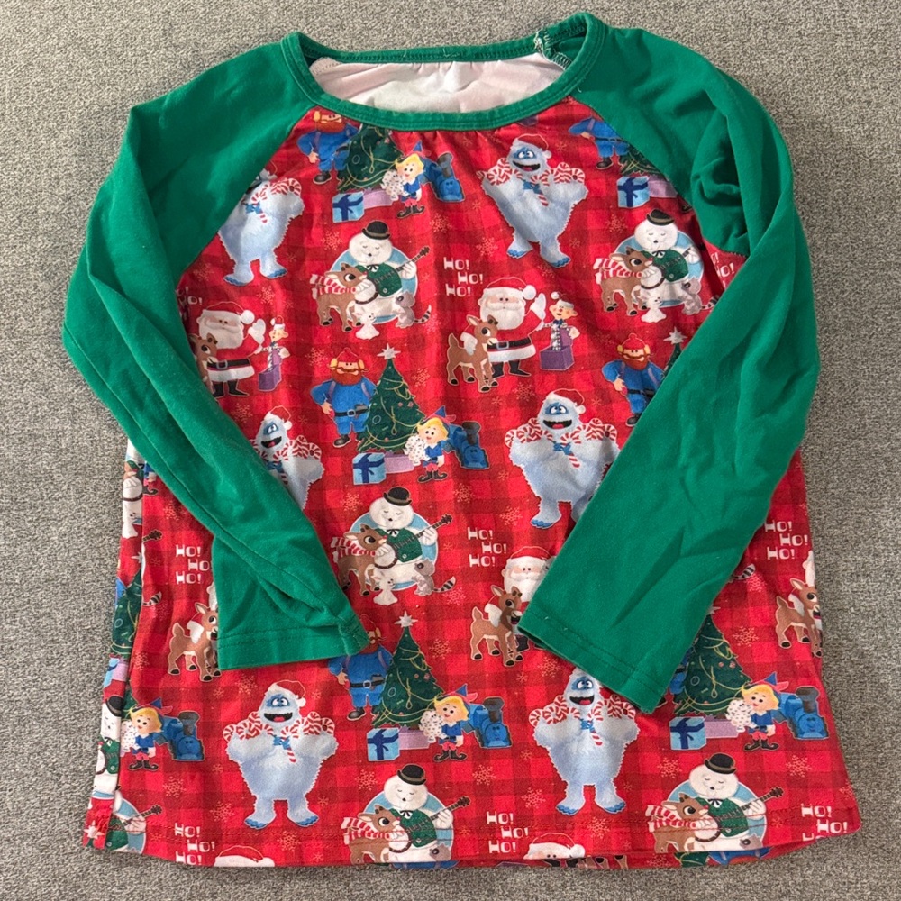 5/$15- Festive Holiday Long Sleeve Shirt